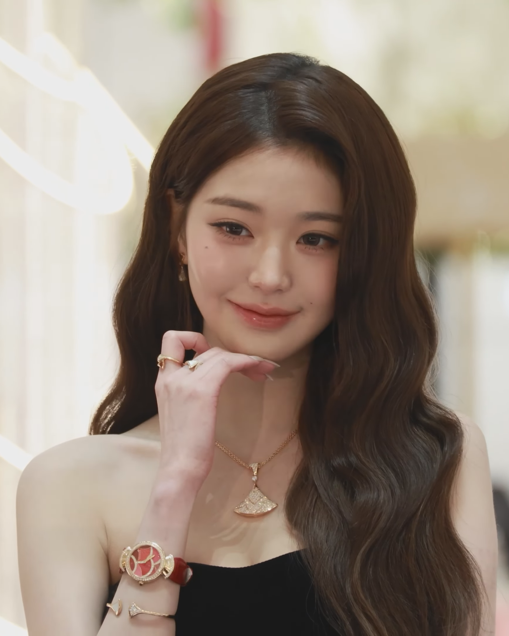 Archival portrait of IVE member Jang Wonyoung at a December 2025 event