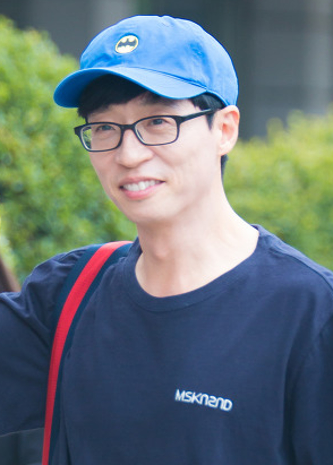 Yoo Jae-suk arriving for a television recording in August 2017.
